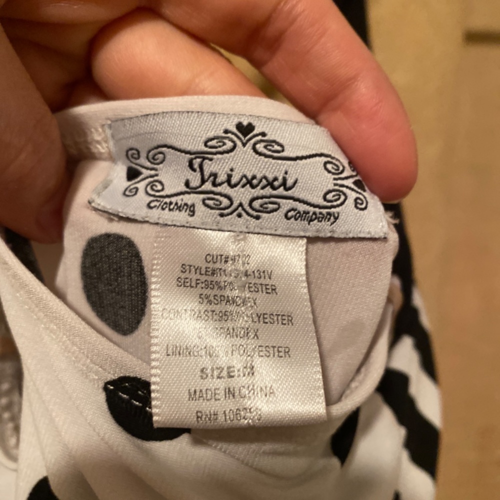 Trisesci clothing company blouse medium - Picture 3 of 4